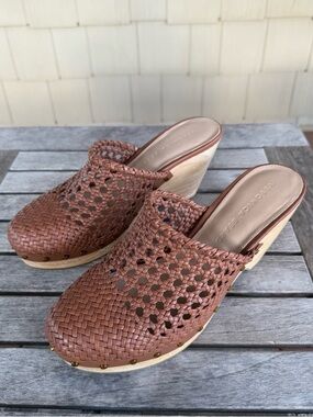 Veronica Beard Hardie Woven Leather Clog Mule Heels Brown Wood Studded 7.5
